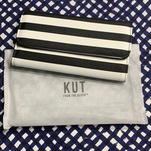 Brand new Kut from the Kloth bifold wallet